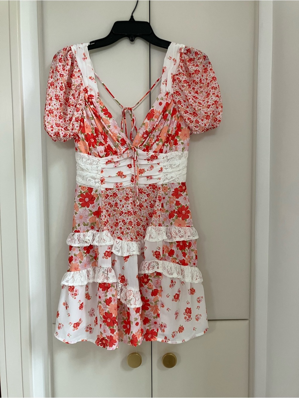 Altard state Floral Puff Sleeve Ruffle Mini Dress in Red & White - Picture 1 of 3